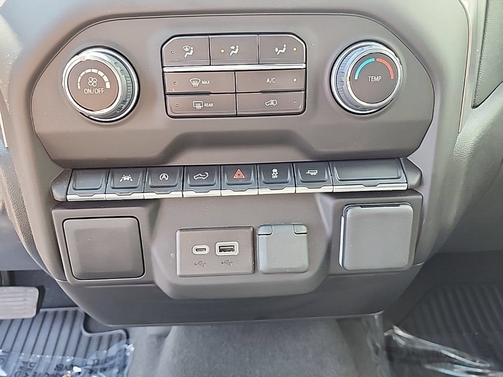 2025 Chevrolet Silverado 1500 Custom