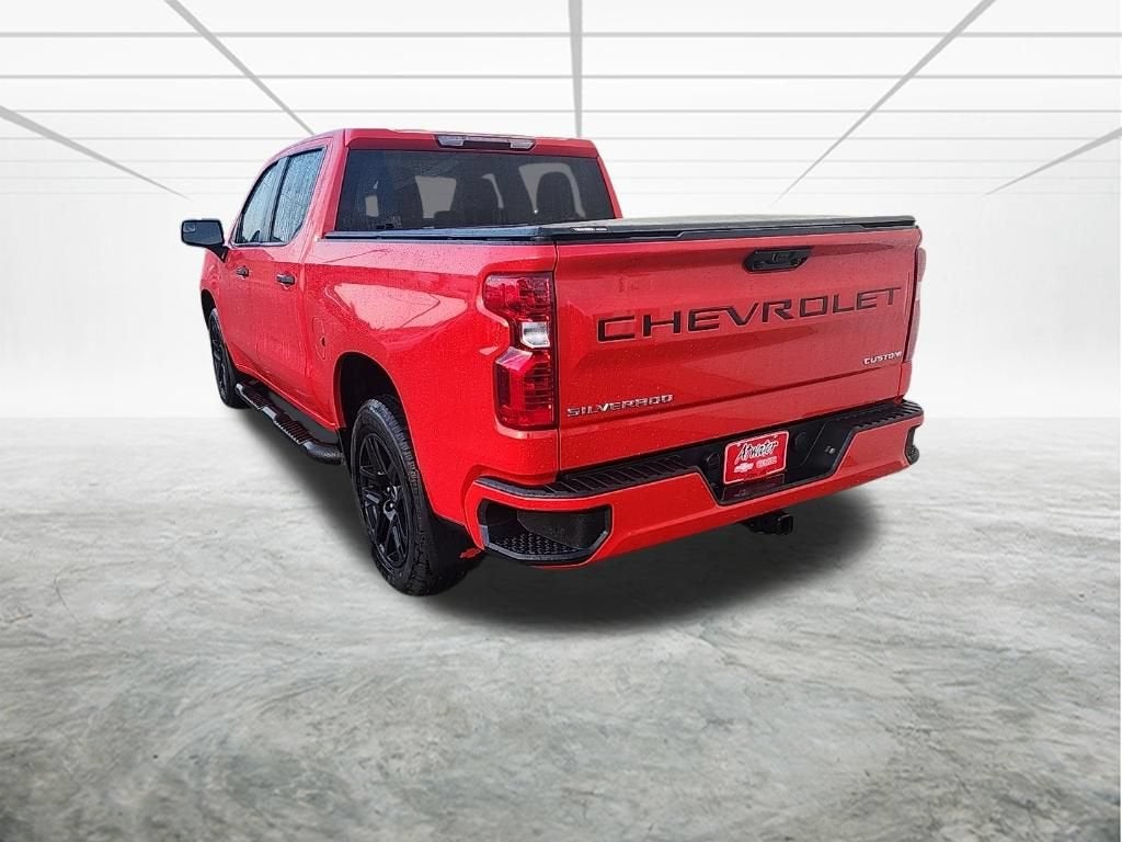 2025 Chevrolet Silverado 1500 Custom