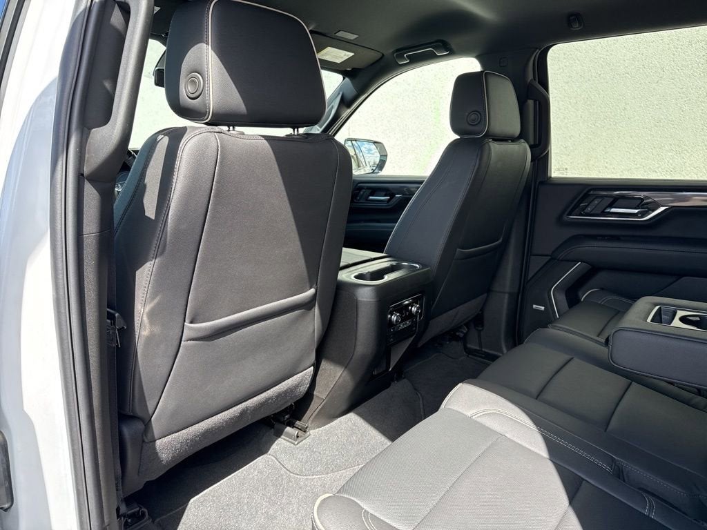 2025 GMC Yukon XL Elevation