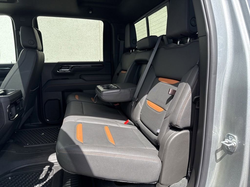 2025 GMC Sierra 3500 HD AT4