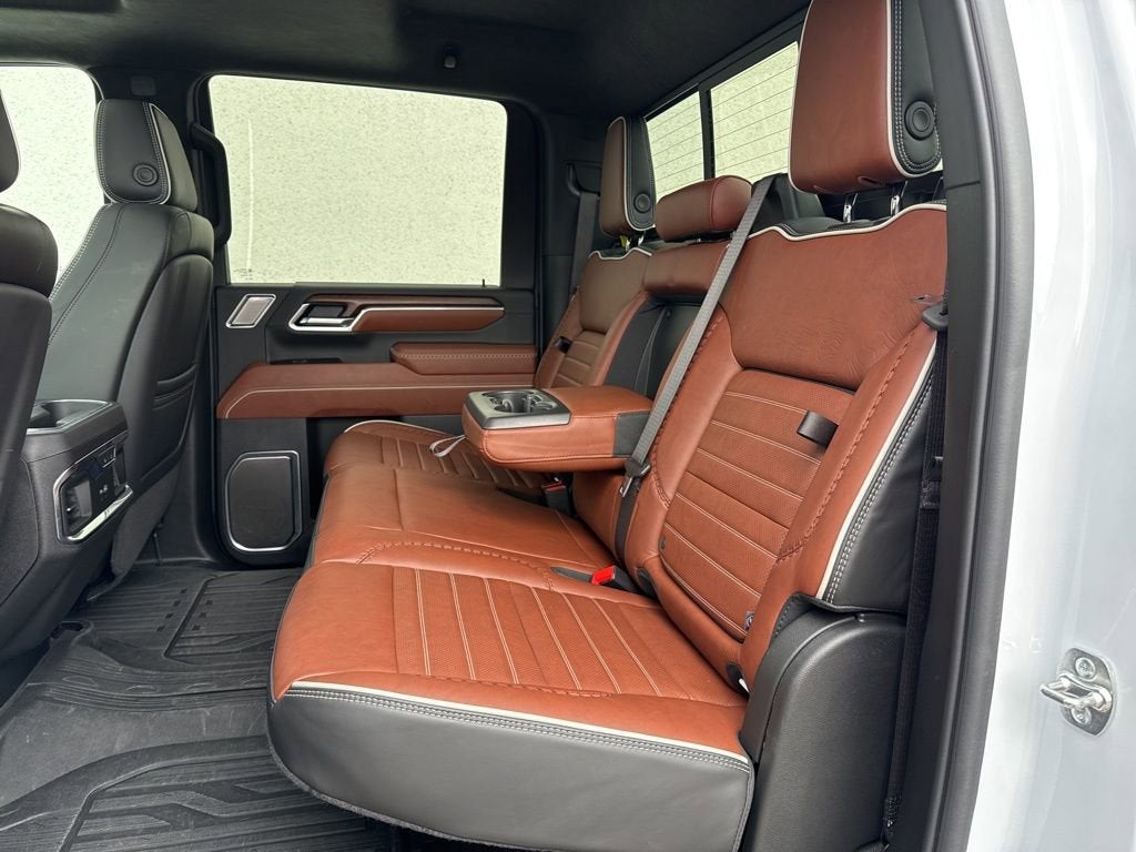 2025 GMC Sierra 3500 HD Denali Ultimate