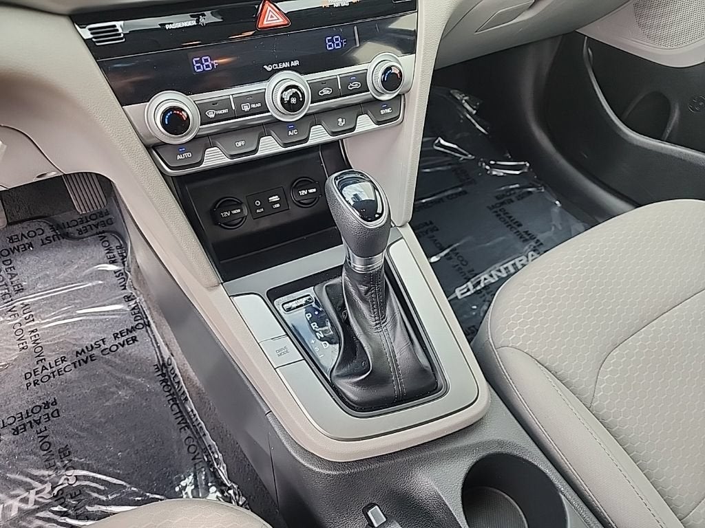 2020 Hyundai Elantra SE