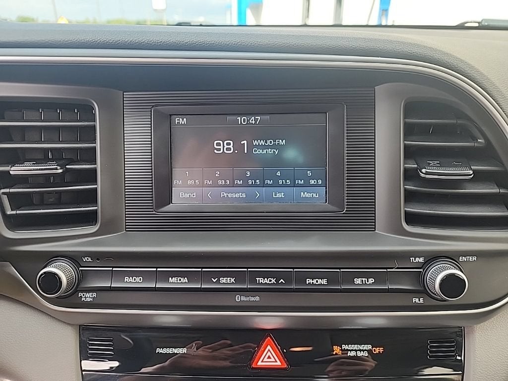 2020 Hyundai Elantra SE